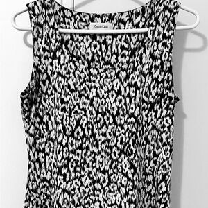 Calvin Klein black and white print sleeveless shell, size M